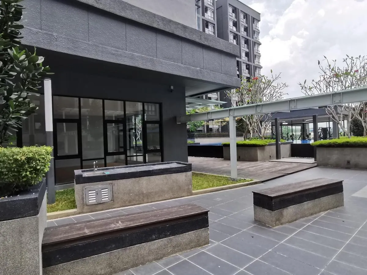 Alocasia Geniehome 3Br Free Wifi @ Utropolis Shah Alam Malaysia
